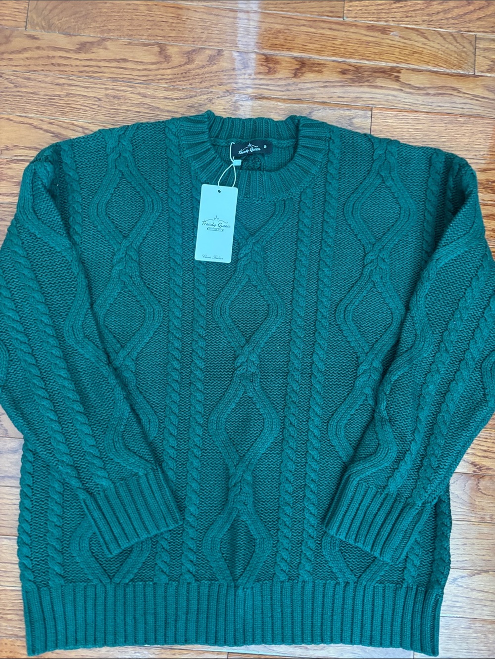 Cable Knit Crewneck Sweater in Deep Green